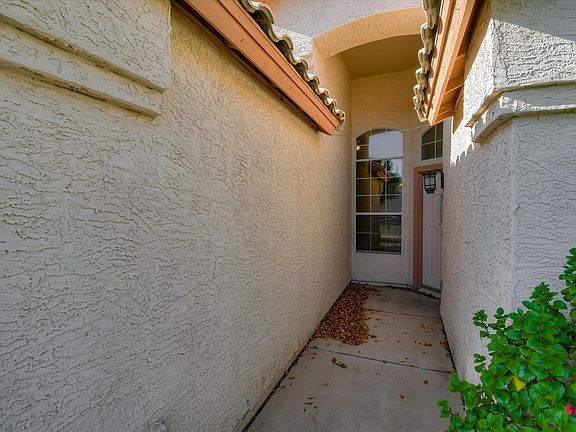 3rd image of 7942 W Wescott Dr