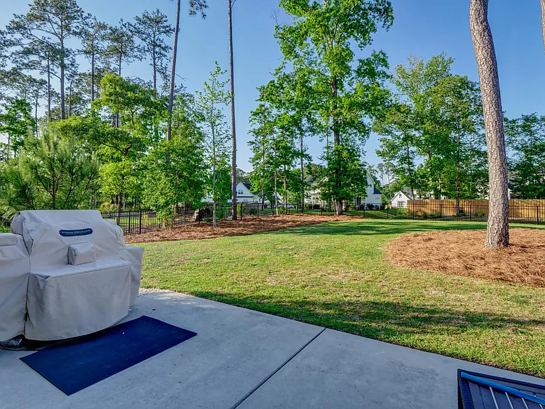 651 Crown Pointe Dr — Photo 34