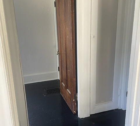 5th image of 1703 Park St APT 3