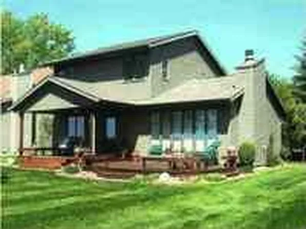 10447 E Houghton Lake Dr, Houghton Lake, MI 48629