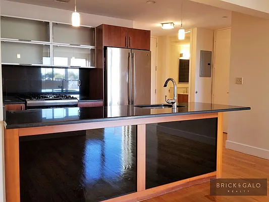 Rented by BRICK & GALO REALTY CORP | media 44