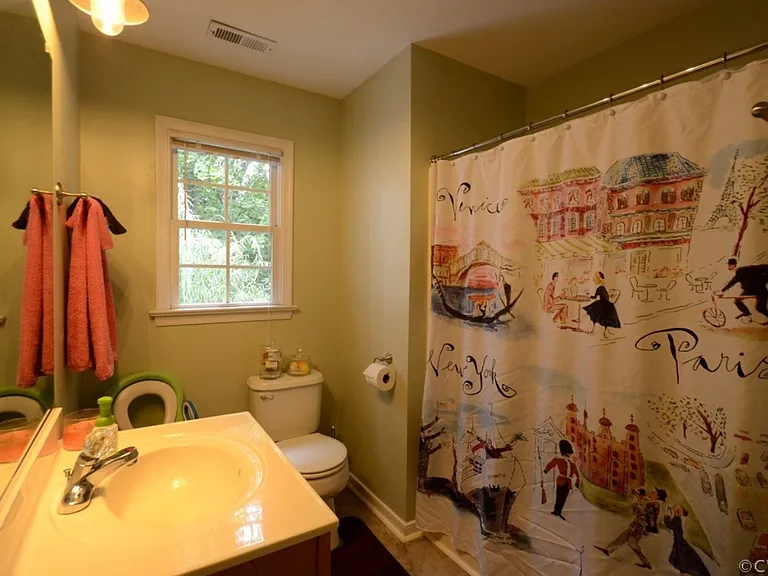 10125 Oakley Pointe Dr — Photo 8