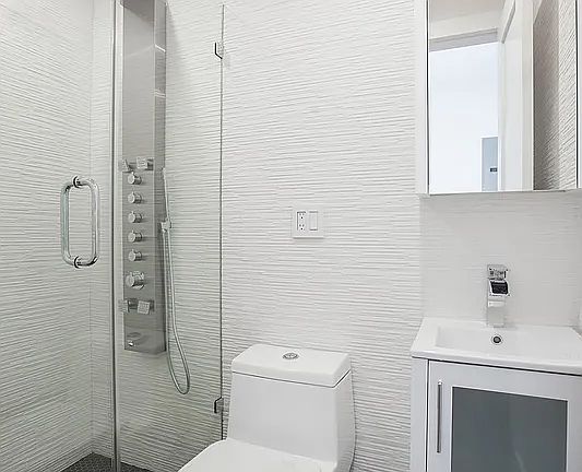 5th image of 19 Eldridge St APT 4