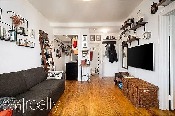 Rented by D'Andrea Craig Realty | media 2