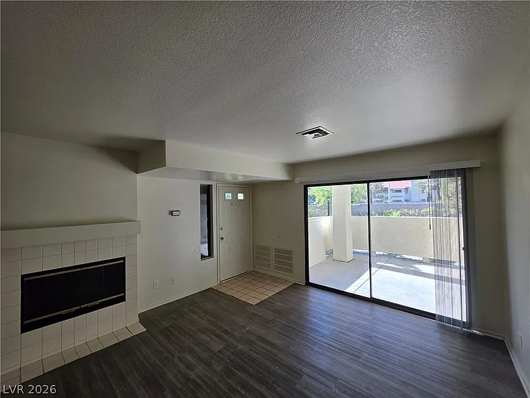 4865 S Torrey Pines Dr #106 — Photo 23