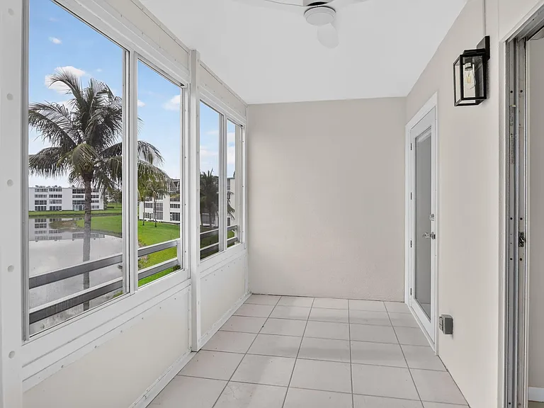 3057 Yarmouth Dr #C — Photo 23