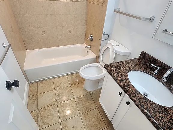 2nd image of 29 Washington Ave #2