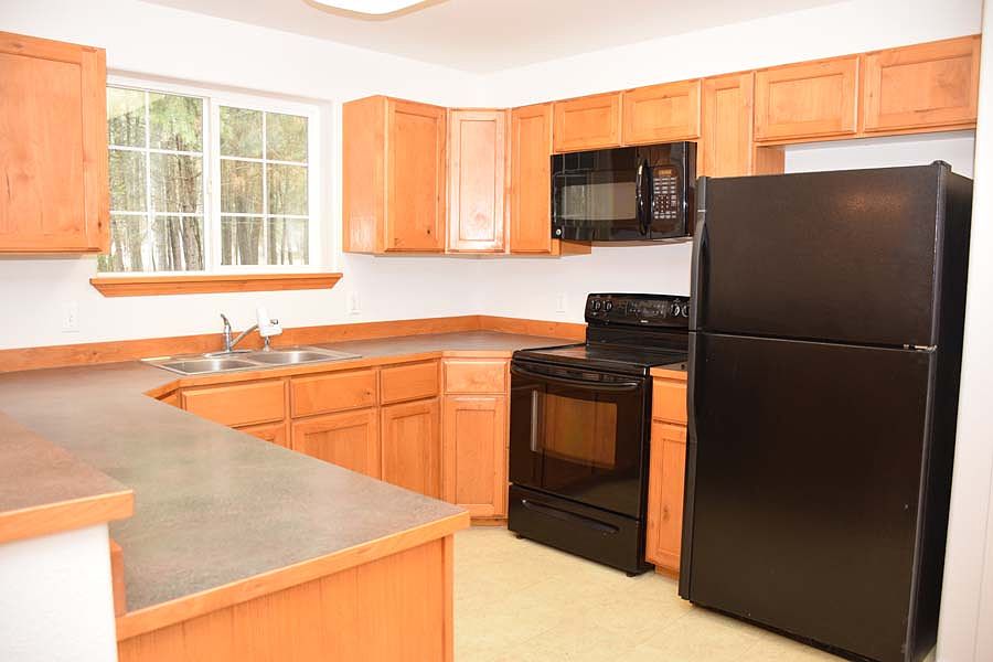 197 Pine St, Moyie Springs, ID 83845 Zillow