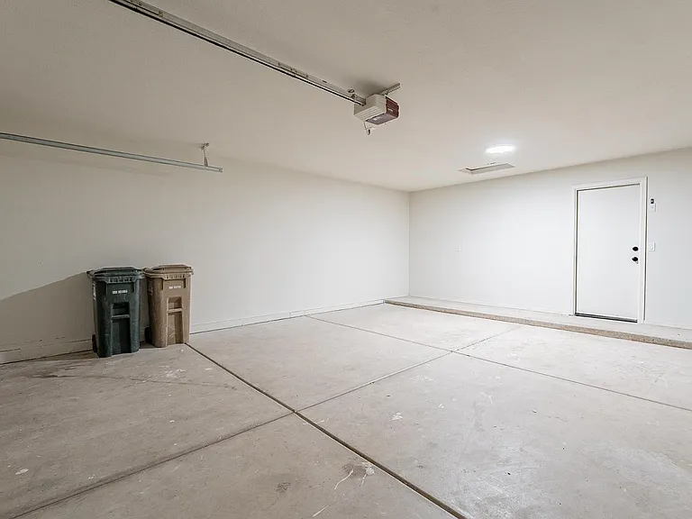 338 N 152nd Dr — Photo 33