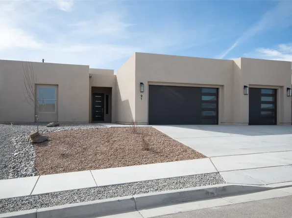 21 Confianza St, Los Alamos, NM 87544