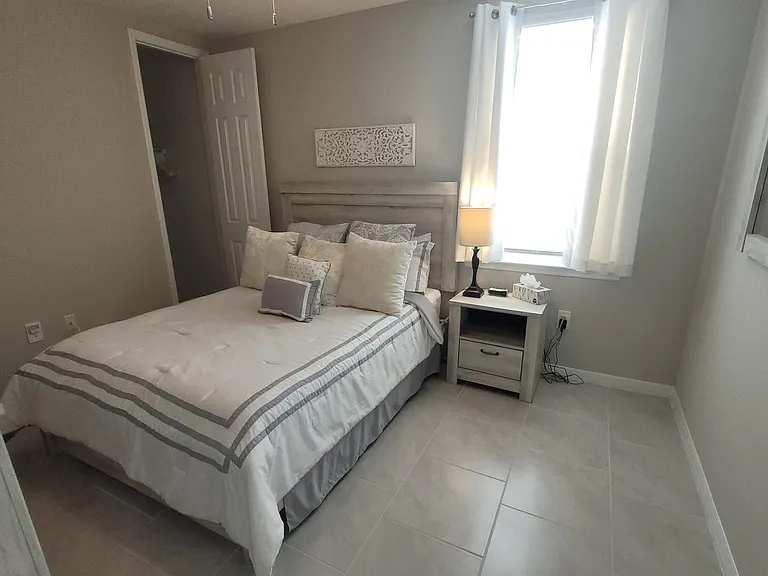 14563 Edgewater Cir — Photo 13