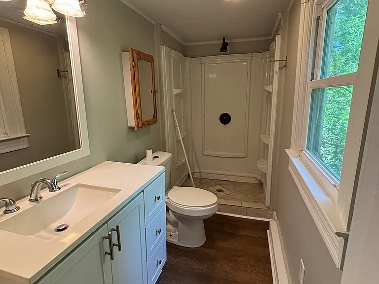 210 Basin Ave — Photo 7
