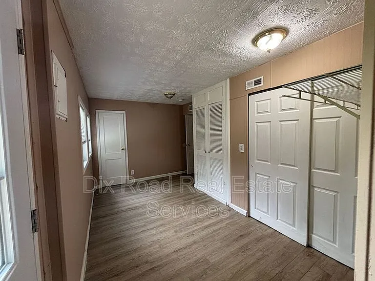1739 Embury Park Rd — Photo 13