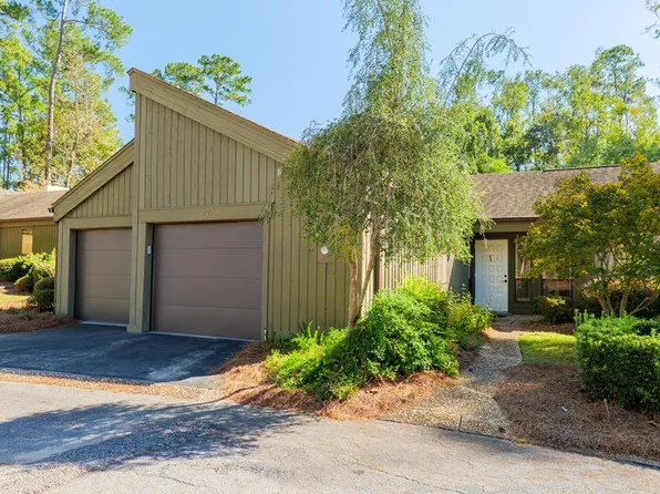 109 Fairway Cir, Valdosta, GA 31605