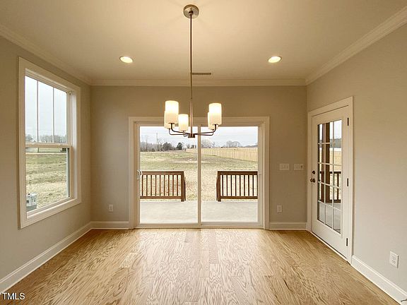 4th image of 4863 Grosbeak Ct