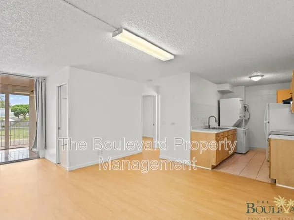 1260 Richard Ln, Honolulu, HI