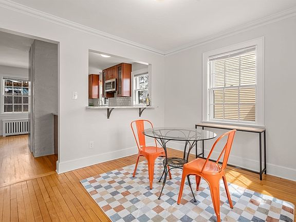 4th image of 451 Appleton St