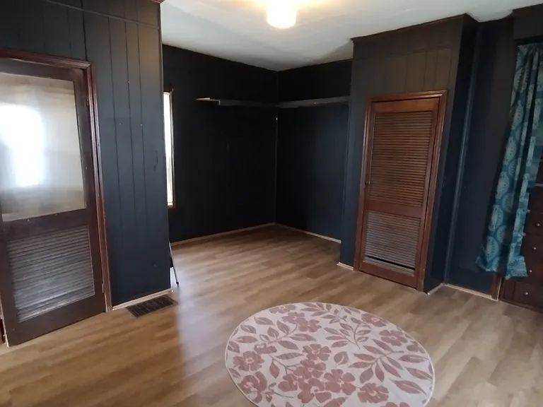 226 Beaver Ave NE #C — Photo 3