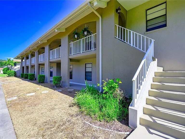 135 Cypress Way E #C — Photo 3