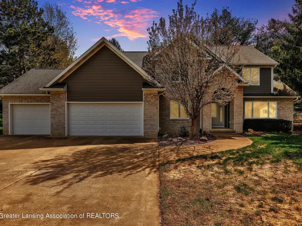 1011 Jeannine Ln, Dewitt, MI 48820
