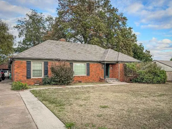 141 Fairview Ave, Ponca City, OK 74601