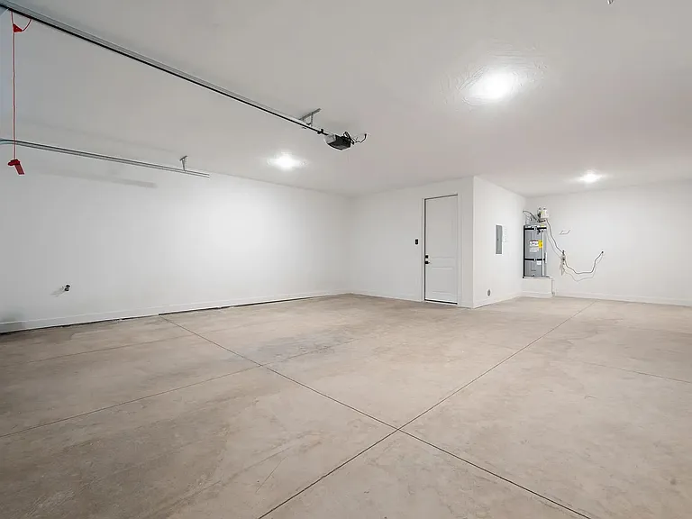 394 W Fitness Way — Photo 11
