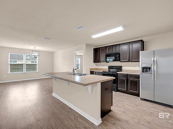 3rd image of 17344 Harding Dr