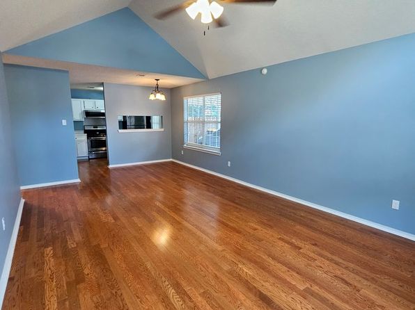 1301 Copper Creek Dr