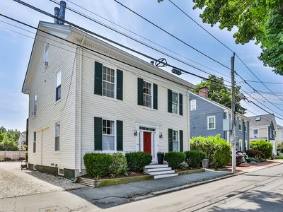 60-62 Milk St #2, Newburyport, MA, 01950