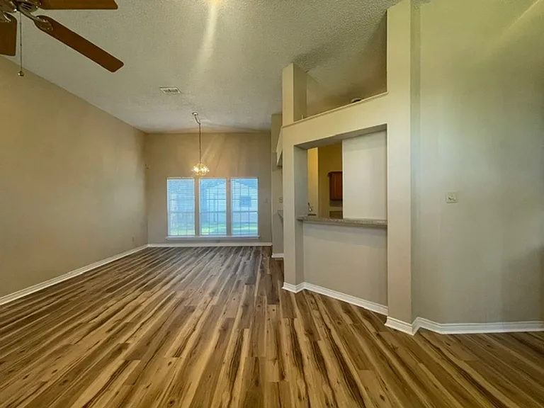 4741 Birchbend Ln — Photo 4