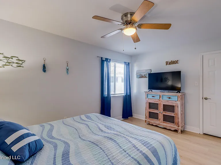 1664 Beach Blvd #170 — Photo 9