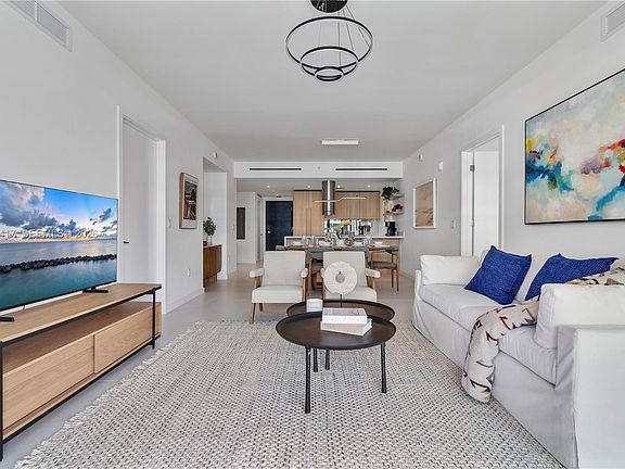 5th image of 9901 W Bay Harbor Dr #502