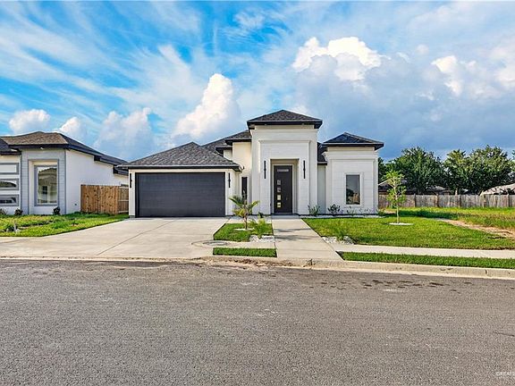 3rd image of 612 Sonny Dr