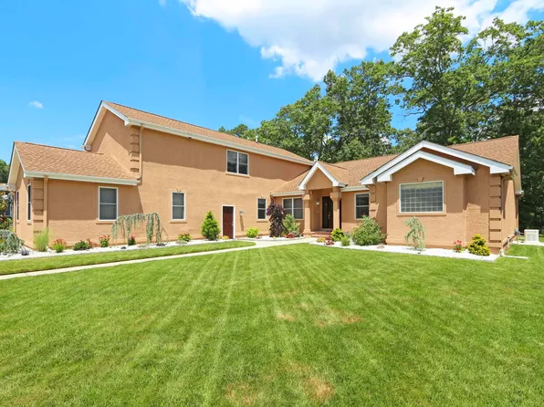 4 Scarlett Oak Cir, Egg Harbor Township, NJ 08234