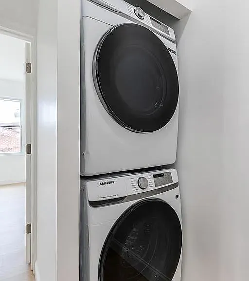 703 N 43rd St #2 — Photo 1
