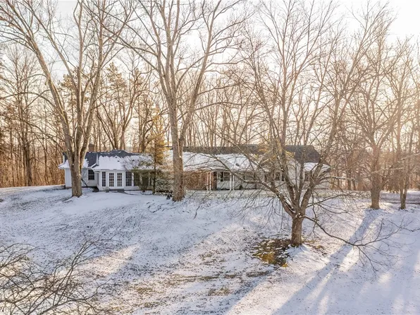 3151 Perry Dr NW, Canton, OH 44708