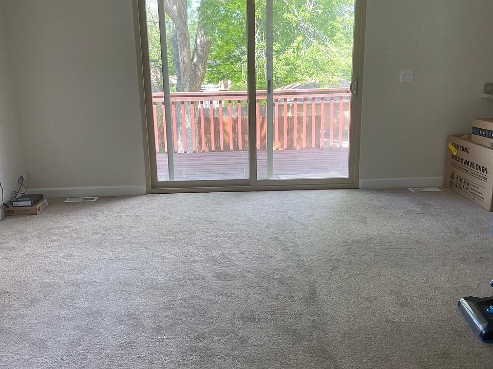 Living Room w/Deck