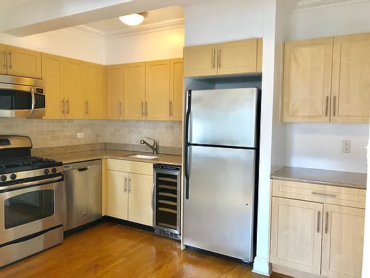 Rented by Stonehenge NYC LLC | media 3