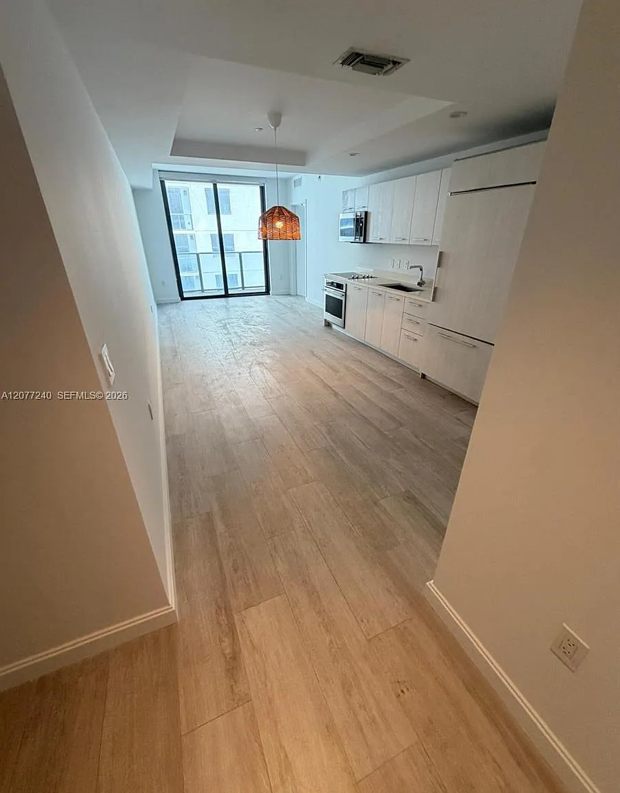 Brickell Heights West Con — Photo 3