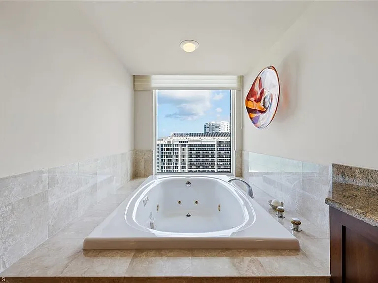 4021 Gulf Shore Blvd N #1804 — Photo 28