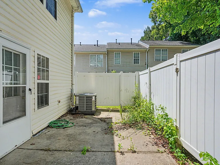 4326 Yoruk Forest Ln — Photo 22