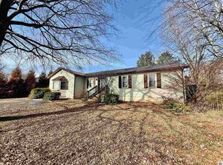 294 Chris Dr, Mayfield, KY 42066