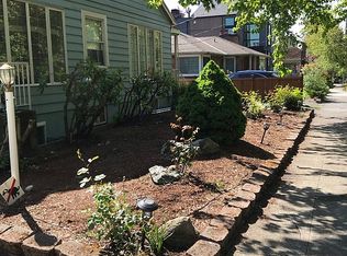 822 34th Ave #B, Seattle, WA 98122