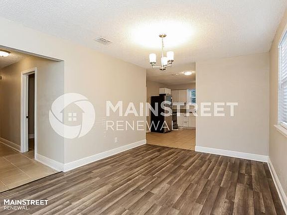 4th image of 4620 Williamsburg Ave