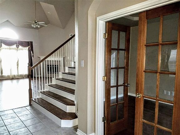 3rd image of 8413 Royal Montreal Dr