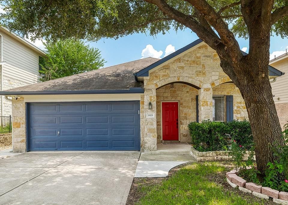 1st image of 1819 Melissa Oaks Ln