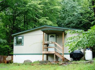 475 Forrest St, Greentown, PA 18426