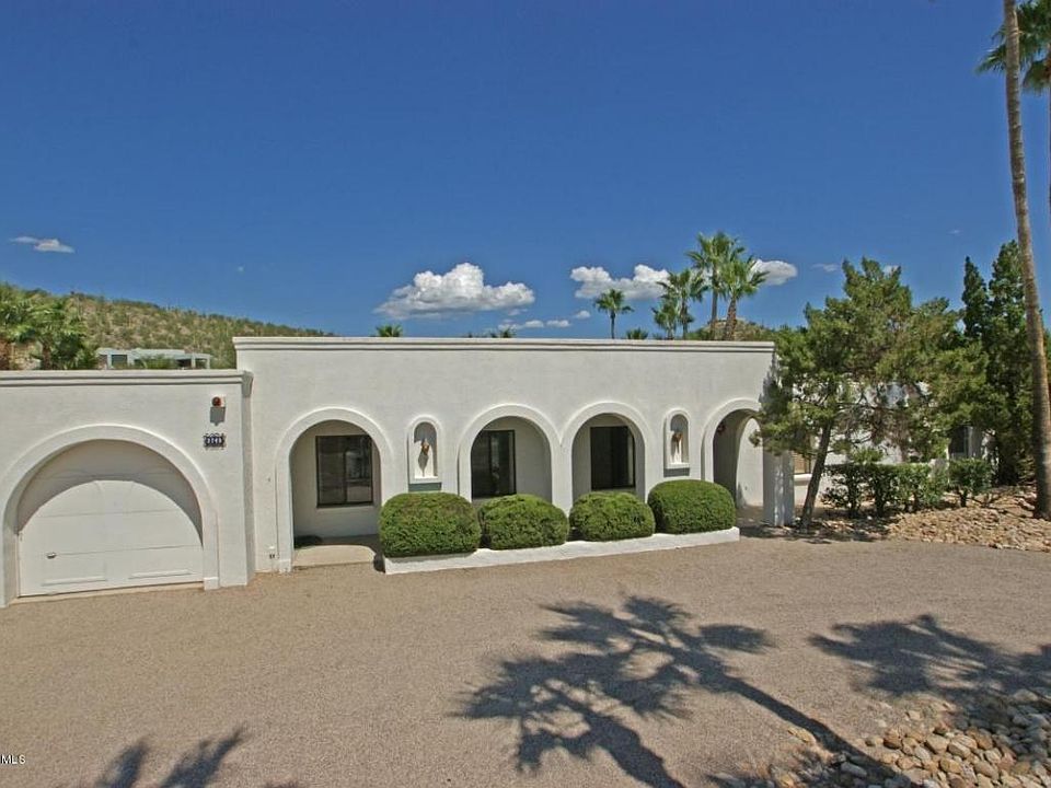 1st image of 3745 N Knollwood Cir