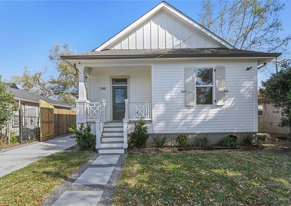 1st image of 2143 Stephen Girard St