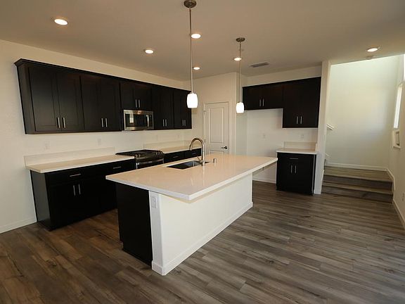 2nd image of 3437 Cantor Dr
